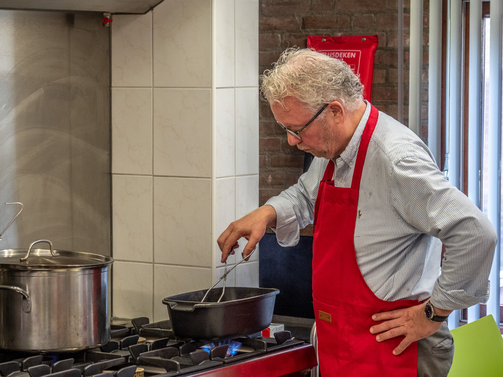 Burgemeester bakt ze bruin