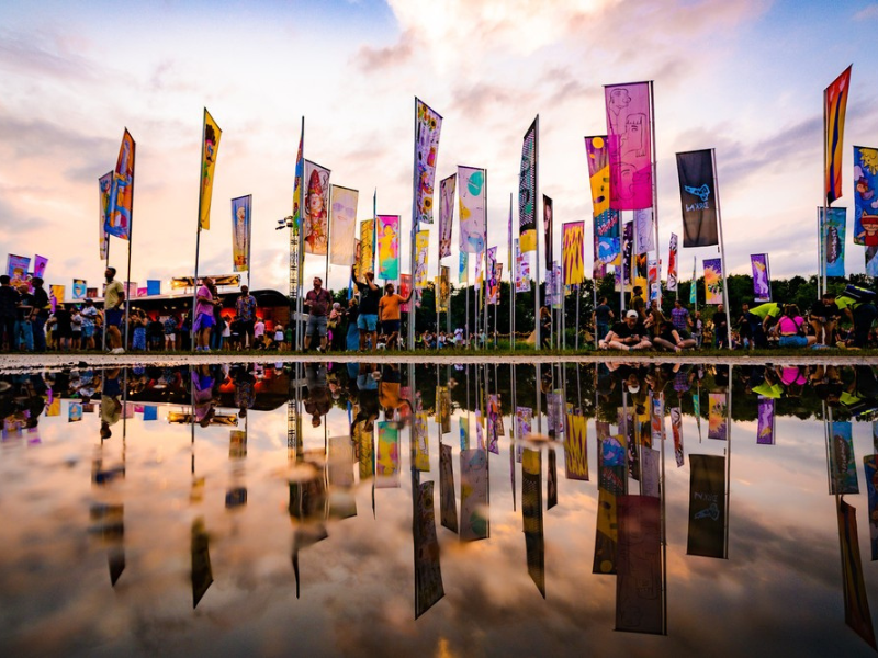 Vlaggen bij Lowlands
