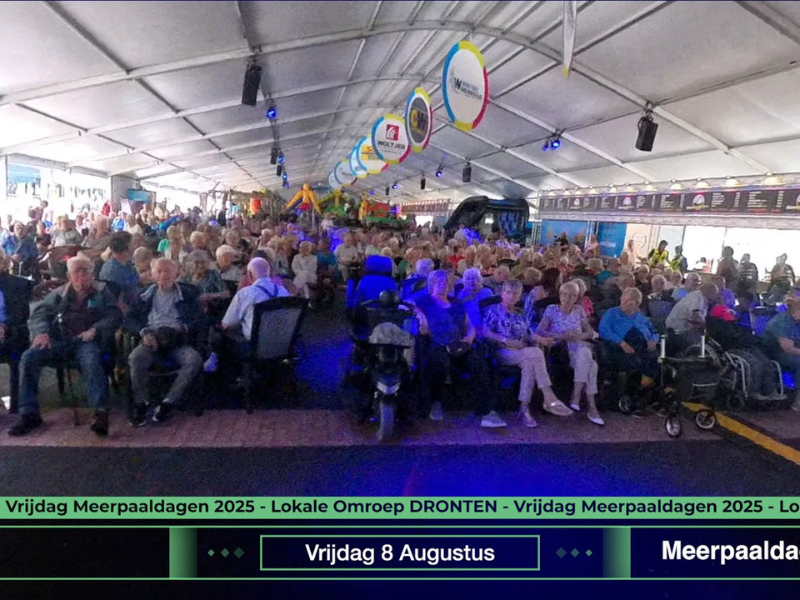 Tweede dag Meerpaaldagen, seniorenmiddag in de grote tent op het Meerpaalplein