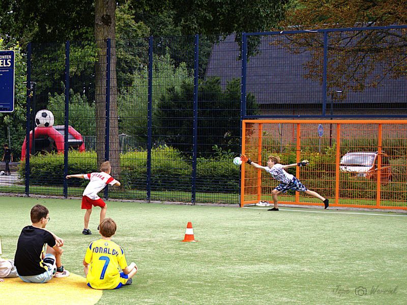 Penalty Party op het Cruyff Court: Jong talent toont zijn skills