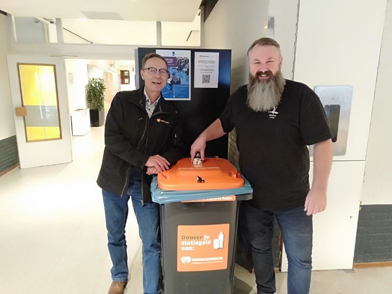 Voedselbank Dronten krijgt jaarlijks honderden euro’s door statiegeld