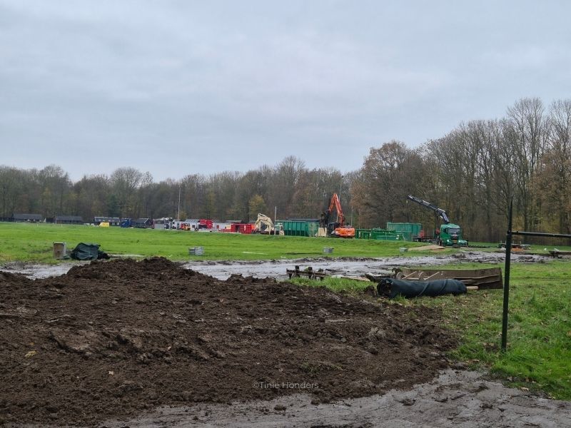 Ijsbaan Dronten in gebruik tijdens berging Britse Lancaster Van Veldhuizenbos