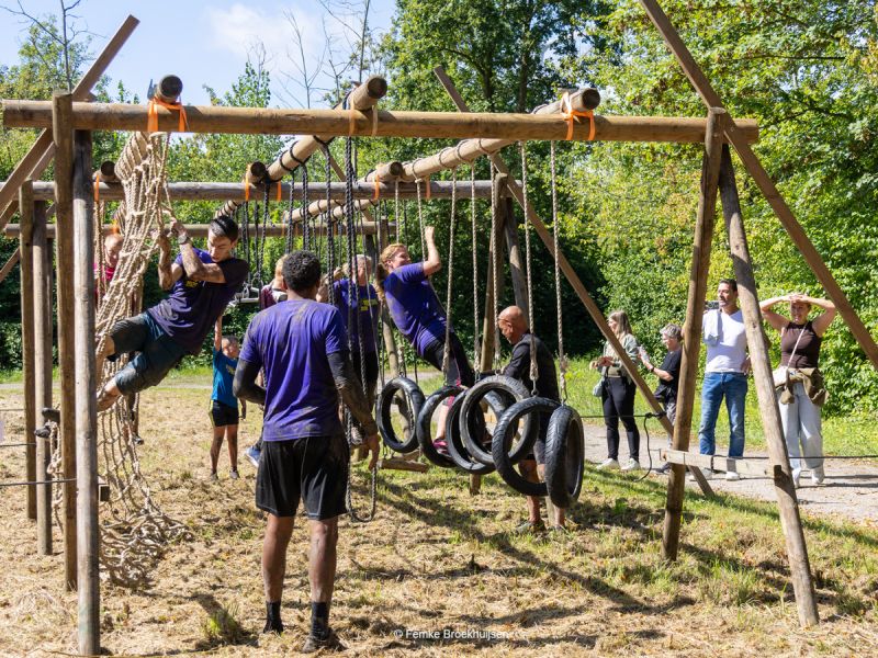 Veel gelach en modder tijdens het MudFestival in Swifterbant