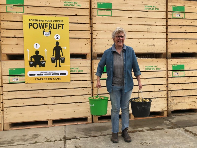 Achter de schermen met Truus bij Het Flevolands Archief, waar dossiers jaarlijks openbaar worden