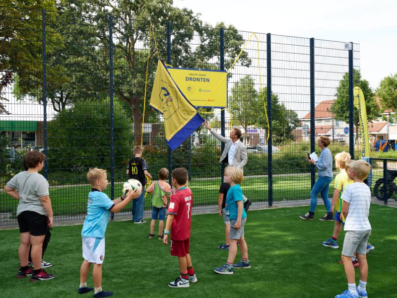 Cruijff Court in Dronten feestelijk heropend