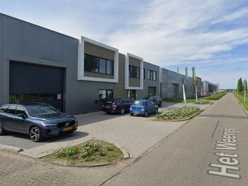 Bedrijfspand in Dronten verzegeld na melding van industriebrand