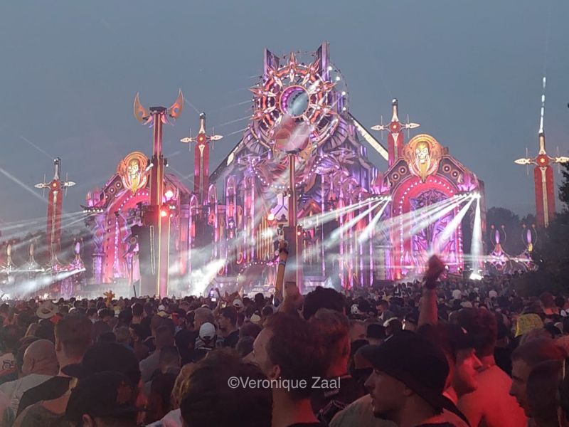 Defqon.1 past toegang aan door hitte