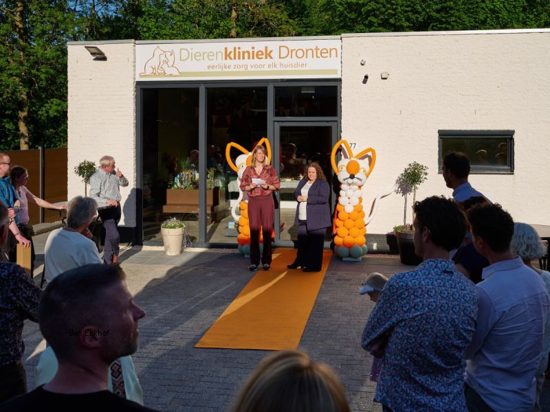 Nieuwe locatie Dierenkliniek Dronten feestelijk geopend