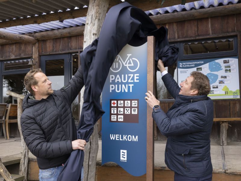 Fietspauzepunten officieel gelanceerd, ook drie locaties in gemeente Dronten