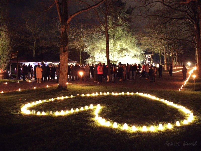 Verlies, liefde en licht:  Dronten herdenkt overleden kinderen tijdens Wereldlichtjesdag