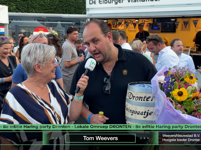 De winnaar van de veiling in gesprek met LOD